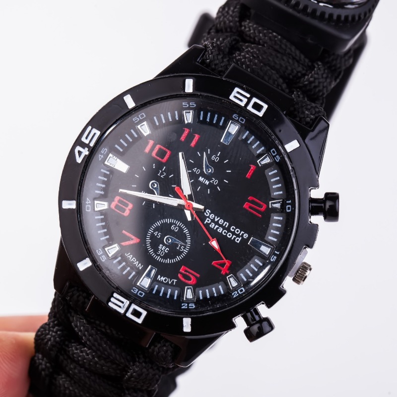 Multifunctional Outdoor Watch  - Fire Starting Kit recension och pris
